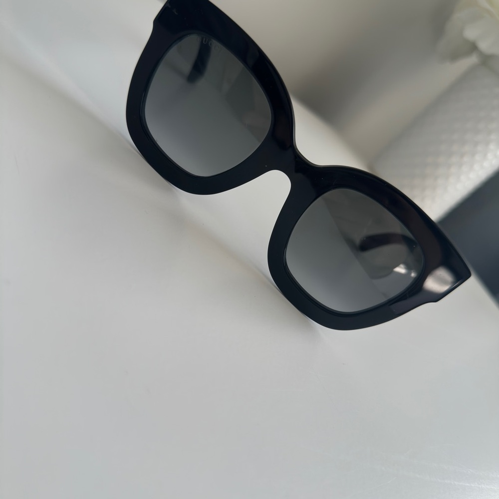 Gucci Black Oversized Sunglasses